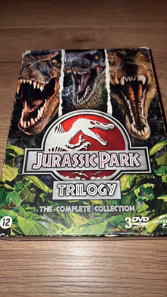 Jurassic Park Trilogy box met deel 1, 2 en 3 op dvd., Cd's en Dvd's, Dvd's | Avontuur, Zo goed als nieuw, Vanaf 16 jaar, Ophalen of Verzenden