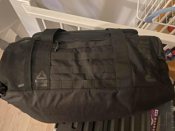Zwarte sporttas gym bag  crossfit merk Reebok, Sieraden, Tassen en Uiterlijk, Tassen | Sporttassen, Zo goed als nieuw, Unisex volwassen