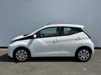 Toyota Aygo 1.0 VVT-i x-play LED | Airco | 5 Deurs | Achteru, Auto's, Voorwielaandrijving, Stof, Gebruikt, Euro 6
