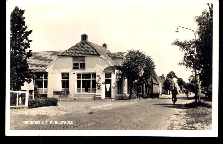 Ruinerwold (Dr.), Straatgezicht met Café Dijkhuizen, 1960, Verzamelen, Ansichtkaarten | Nederland, Gelopen, Drenthe, 1960 tot 1980