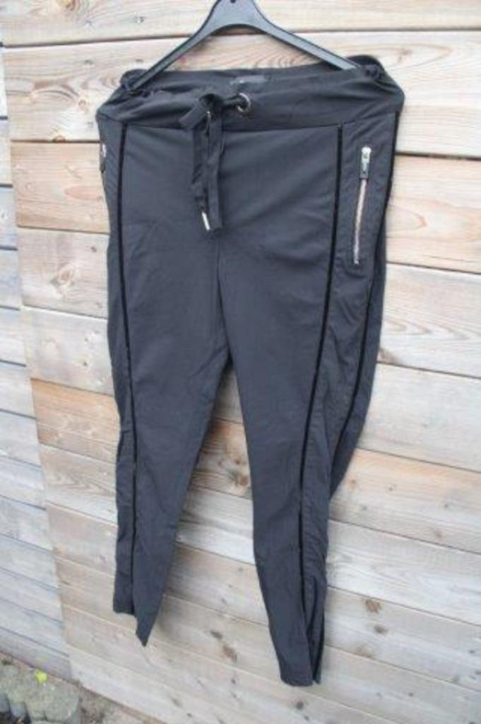 Tregging zwart Jane Lushka mt S Vaste prijs, Kleding | Dames, Broeken en Pantalons, Zo goed als nieuw, Maat 36 (S), Zwart, Lang