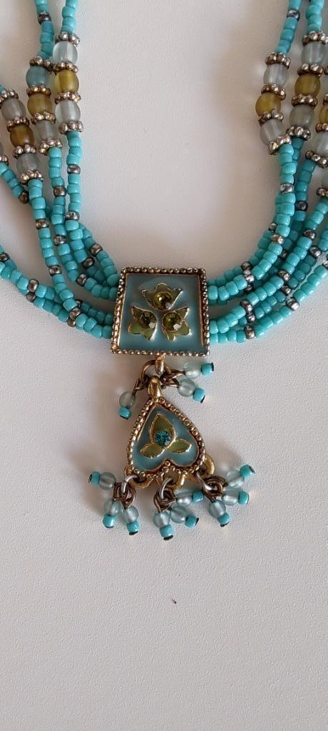Fraai turquoise kralen ketting, Sieraden, Tassen en Uiterlijk, Kettingen, Zo goed als nieuw, Steen of Mineraal, Blauw, Met hanger