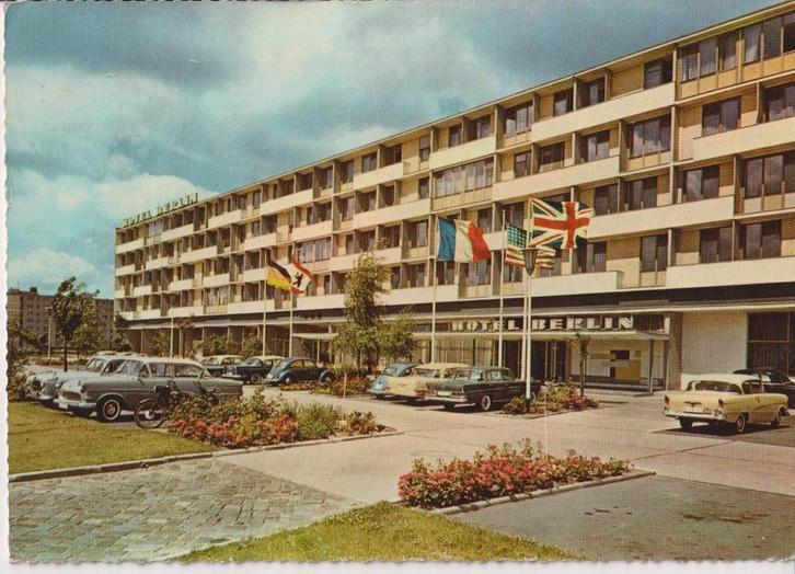 Duitsland, Berlijn met auto's, Opel Rekord P1, Mercedes, Verzamelen, Ansichtkaarten | Buitenland, Gelopen, Duitsland, 1960 tot 1980