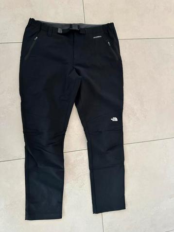 The North Face broek (L) beschikbaar voor biedingen