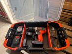BLACK DECKER BCD001BAST-QW Schroefboormachine 2x accu +lader, Ophalen of Verzenden, Zo goed als nieuw, Boor- en Schroefmachine