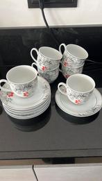 Prachtige koffie kopjes met schotel( kutahya), Huis en Inrichting, Ophalen of Verzenden, Zo goed als nieuw, Overige stijlen, Kop(pen) en/of Schotel(s)