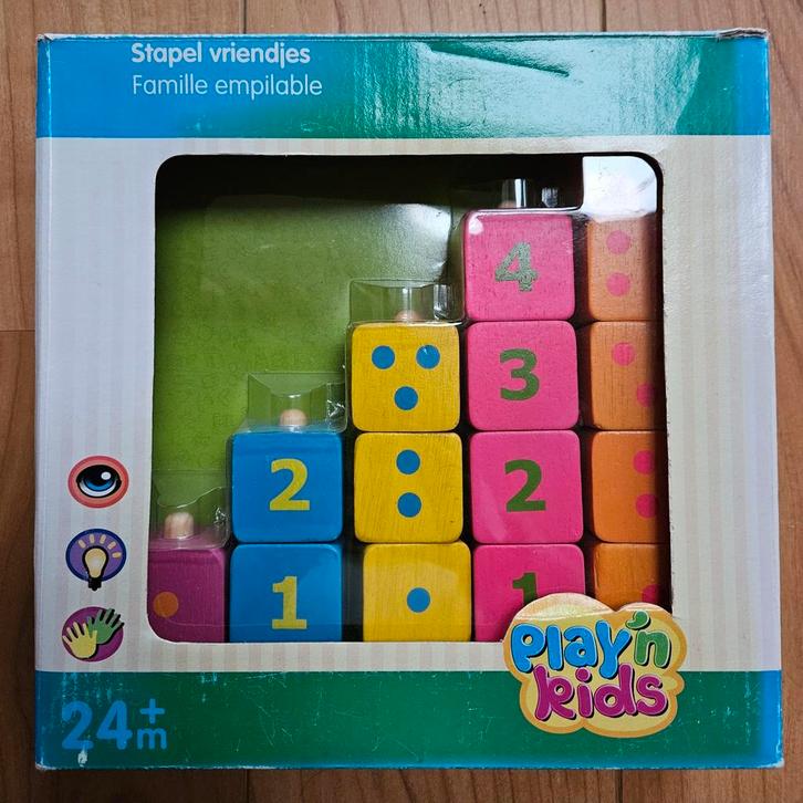 Play 'n Kids houten stapelvriendjes - vanaf 24 maanden, Kinderen en Baby's, Speelgoed | Bouwstenen, Gebruikt, Overige merken, Ophalen of Verzenden