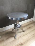 Zilverkleurige rond  bijzettafeltje, Huis en Inrichting, 45 tot 60 cm, Metaal of Aluminium, Rond, Ophalen of Verzenden