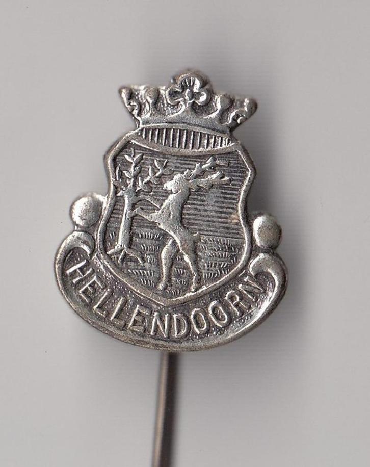 Hellendoorn Stadswapen speldje, Verzamelen, Speldjes, Pins en Buttons, Gebruikt, Speldje of Pin, Overige onderwerpen, Ophalen of Verzenden