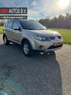 Mitsubishi Outlander 2.4 Intro Edition 2WD airco LM trekhaak, Auto's, Mitsubishi, Voorwielaandrijving, 4 cilinders, 1465 kg, Beige