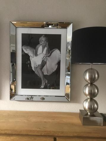 Spiegellijsten Marilyn Monroe en Audrey Hepburn afm. 70x90 beschikbaar voor biedingen