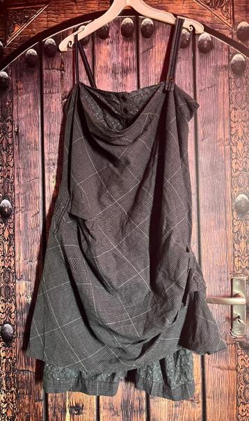 Super mooie asymmetrische jurk 44/46 nu voor 39,99€ beschikbaar voor biedingen