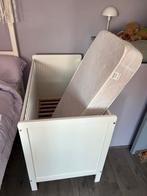 Babybedje, Kinderen en Baby's, Kinderkamer | Bedden, Ophalen, Gebruikt, Minder dan 140 cm, Minder dan 70 cm