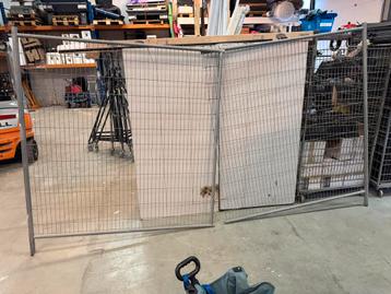 2x Ijzeren Afzethek - 350cm breed beschikbaar voor biedingen