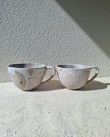 Handmade Sissy Boy mokken kommen nude portugal servies beschikbaar voor biedingen