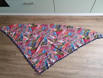 Sjaal, omslagdoek roze beschikbaar voor biedingen