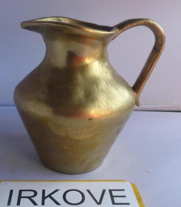 OUDE BRONZEN KANNETJES * 3 Stuks * beschikbaar voor biedingen