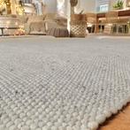 Little wol -  gemêleerd vloerkleed - fotoshoot, Ophalen, Zo goed als nieuw, Rechthoekig, 200 cm of meer