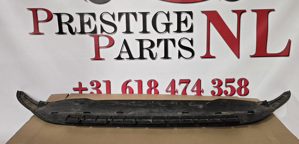 Afdekplaat VW PASSAT B8 3G GTE 3G0 Onderplaat 3G0807221B, Gebruikt, -, Voor, Herkomst onderdeel bekend