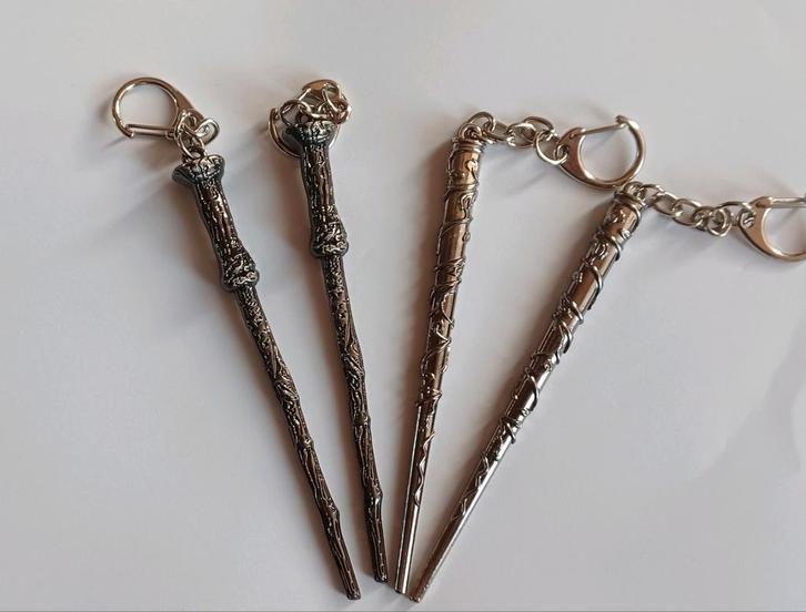 Harry Potter wand sleutelhangers, Verzamelen, Harry Potter, Nieuw, Gebruiksvoorwerp, Ophalen of Verzenden