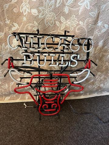 Neon Chicago Bulls Origineel Geen China Troep op 220 Volt Nu beschikbaar voor biedingen