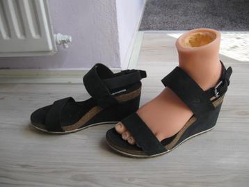 TIMBERLAND zwarte sandaaltjes maat 39 als nieuw beschikbaar voor biedingen