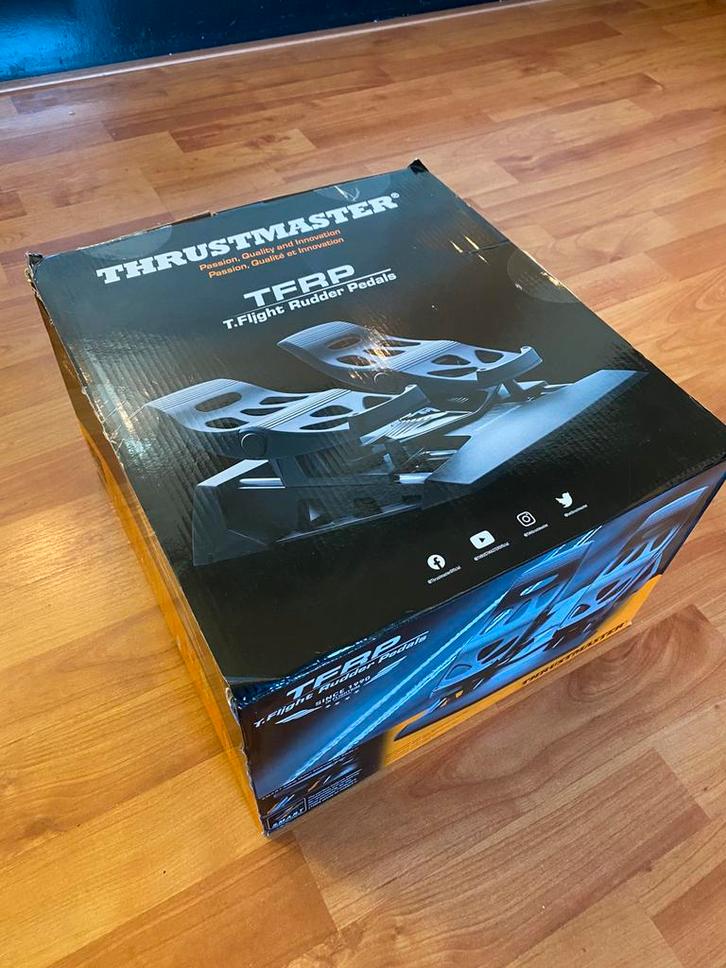 Thrustmaster T.Flight Rudder Pedals, Spelcomputers en Games, Spelcomputers | Overige Accessoires, Zo goed als nieuw, Ophalen of Verzenden