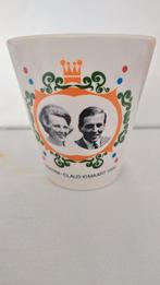 Beker koningshuis huwelijk Beatrix en Claus, Ophalen of Verzenden, Zo goed als nieuw, Servies