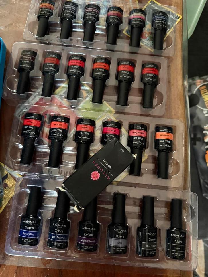 Meanail Nagellak Set + Topcoat, Sieraden, Tassen en Uiterlijk, Uiterlijk | Cosmetica en Make-up, Zo goed als nieuw, Make-up, Handen en Nagels