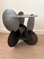 “Monete” metalen design bijzettafel van Gallotti & Radice, Ophalen, Minder dan 50 cm, Rond, Minder dan 50 cm