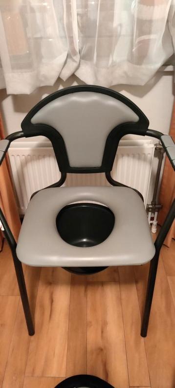 Po-stoel beschikbaar voor biedingen