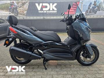 YAMAHA X MAX 300 TECH MAX (bj 2022) beschikbaar voor biedingen
