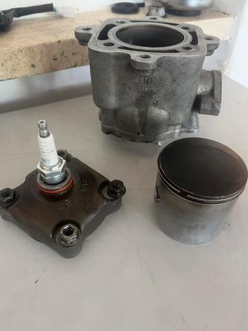 180cc cilinder gilardoni afgedraaid piaggio gilera runner  beschikbaar voor biedingen