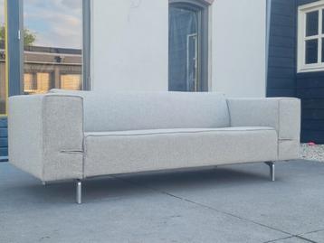 Design on stock. In uitstekende staat. Gereinigd  beschikbaar voor biedingen