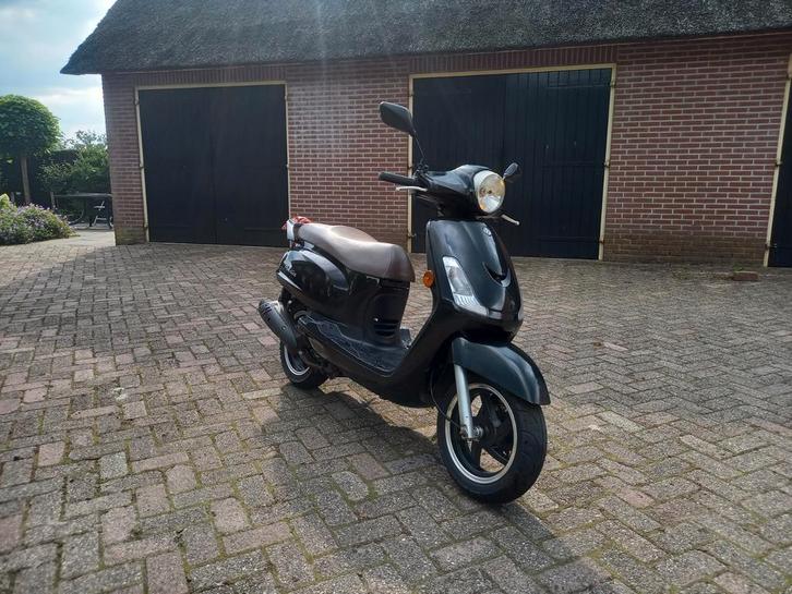 Sym fiddle 2 uit 2011, Fietsen en Brommers, Scooters | SYM, Gebruikt, Overige modellen, Maximaal 25 km/u, Benzine, Ophalen of Verzenden