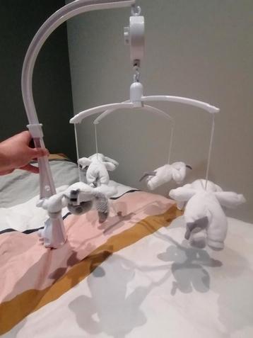 Muziek mobiel tiamo little hero  beschikbaar voor biedingen