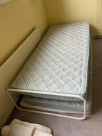 Onderschuifbed met matrassen - Prima staat!, Ophalen, 90 cm, Eenpersoons, Wit