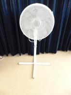 Goed werkende witte statiefventilator, Ophalen, Gebruikt, Statiefventilator