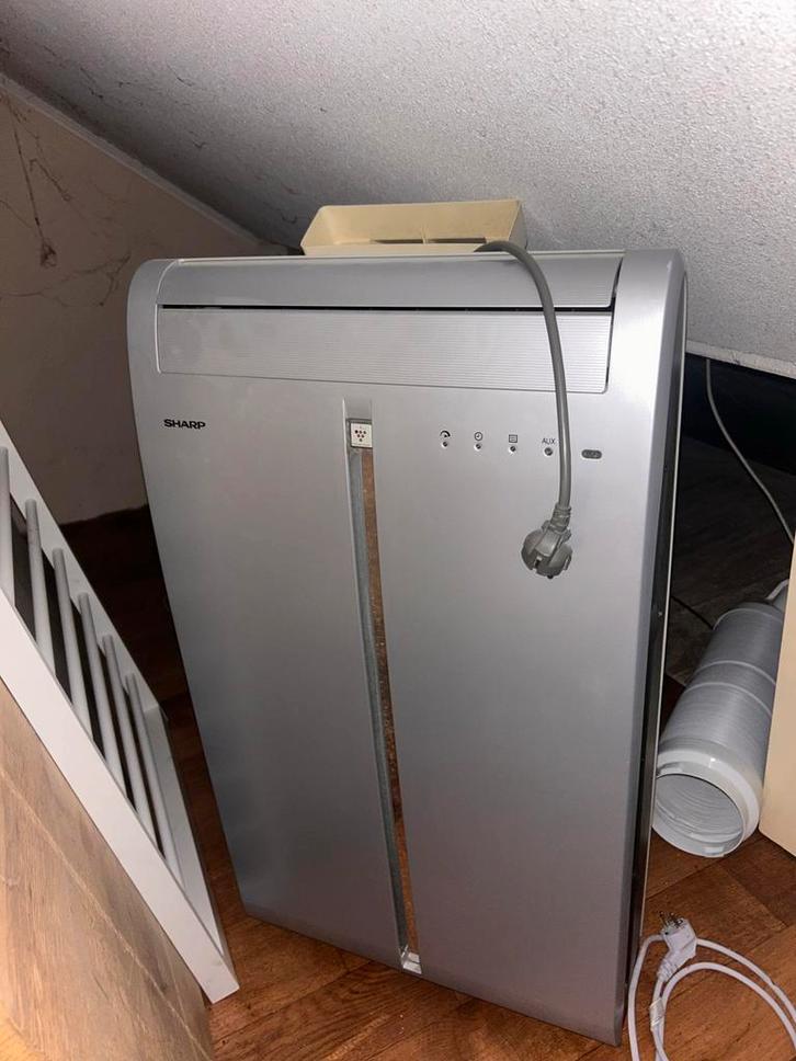 Sharp Mobiele Airco - CV-P09FR, Witgoed en Apparatuur, Airco's, Gebruikt, Mobiele airco, Minder dan 60 m³, 3 snelheden of meer
