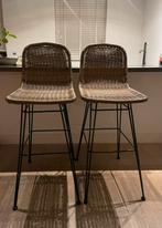 Rotan barkrukken ( CASA ), Huis en Inrichting, Barkrukken, 2 krukken, Ophalen, Zo goed als nieuw, 60 tot 90 cm