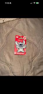 Nieuwe Disney Pin - Stitch Hawaï, Verzamelen, Disney, Ophalen of Verzenden, Overige figuren, Nieuw, Beeldje of Figuurtje