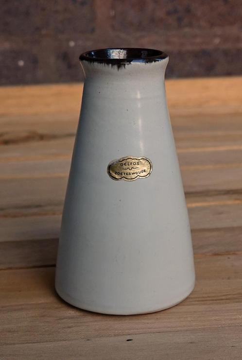 Vaasje merk Delfos wit bruin mid century, Huis en Inrichting, Woonaccessoires | Vazen, Zo goed als nieuw, Wit, Minder dan 50 cm