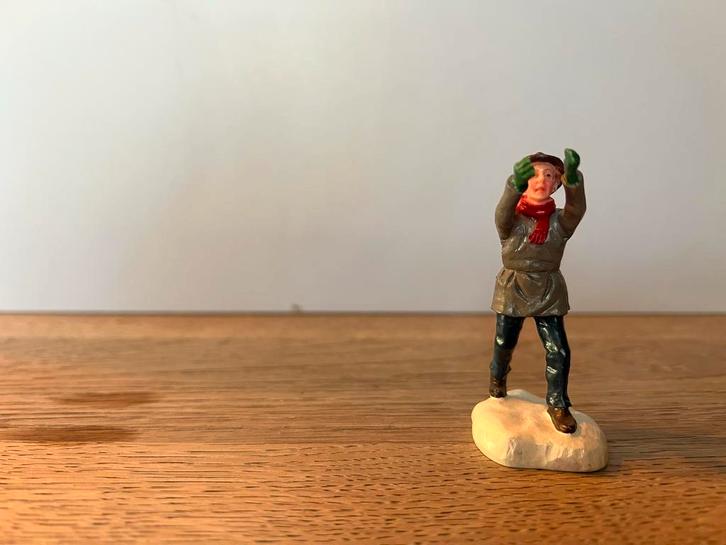 Lemax Figuur - Man met rode sjaal, Diversen, Kerst, Zo goed als nieuw, Ophalen