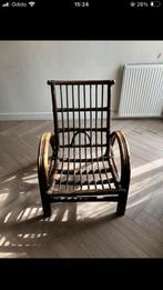 Vintage rieten stoel hout loungestoel, Huis en Inrichting, Fauteuils, Ophalen, Zo goed als nieuw, Hout, 50 tot 75 cm