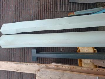 Hoek damwand afdekking beschikbaar voor biedingen