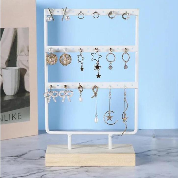 Oorbellenrekje - Sieradenhouder - Wit - 36 gaatjes, Sieraden, Tassen en Uiterlijk, Oorbellen, Zo goed als nieuw, Hangers, Overige materialen