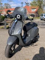 Vespa sprint 80cc, Fietsen en Brommers, Ophalen, Gebruikt, Overige modellen, Maximaal 45 km/u