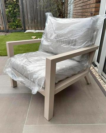 Aluminium stoel + tafel beige NIEUW!! beschikbaar voor biedingen