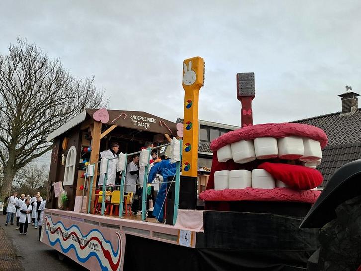 Tandarts en snoep carnavalswagen onderdelen, Hobby en Vrije tijd, Feestartikelen, Ophalen