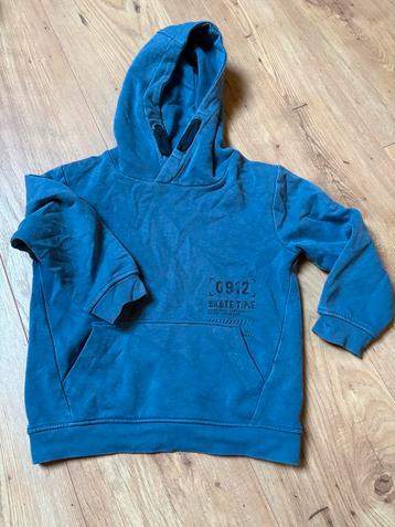 Blauwe Trui Maat 104 beschikbaar voor biedingen